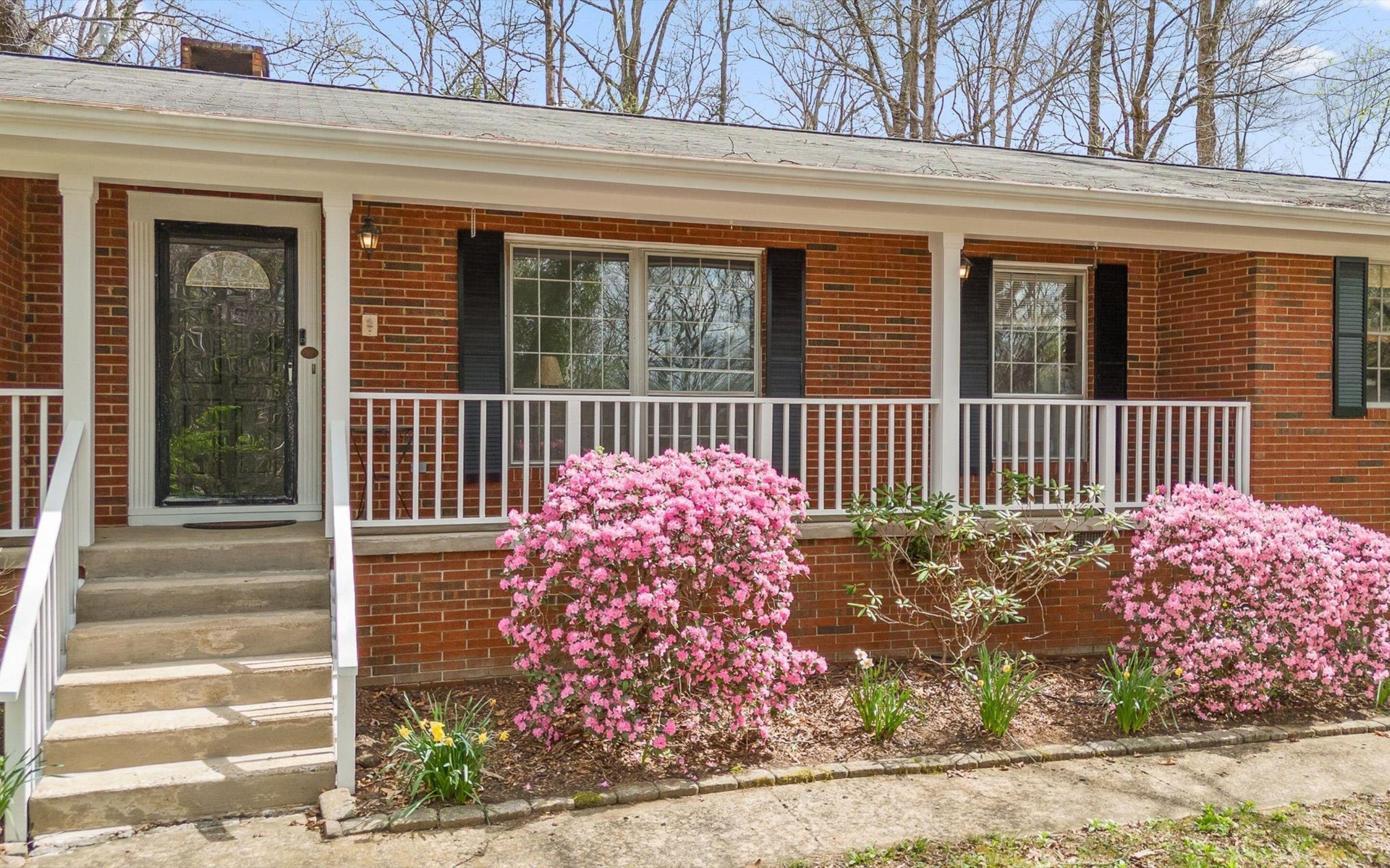 1704 Leavitt Drive, Signal Mountain, Tennessee image 4