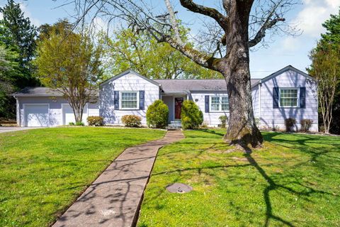 Photo of 3111 Ozark Circle, Chattanooga, TN 37415 (MLS # 1531781)