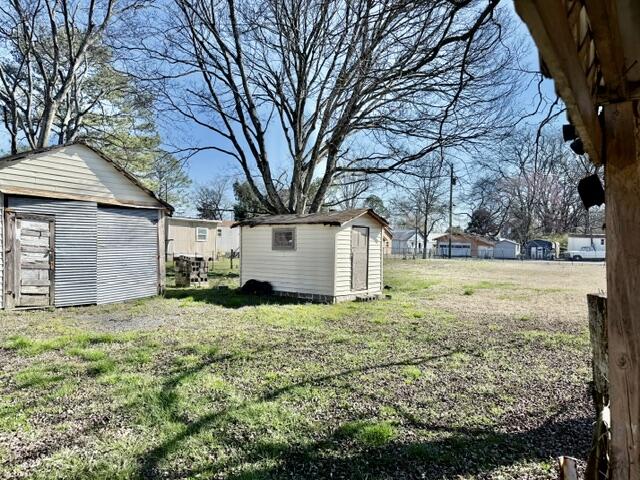 81 Curran Street, Summerville, Georgia image 4