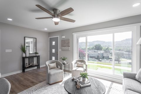 Tiny photo for 1013 Mountain Creek Road, Chattanooga, TN 37405 (MLS # 1520399)