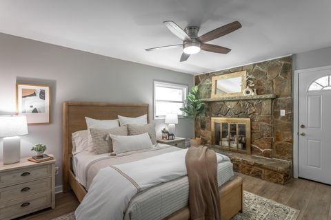 Tiny photo for 1013 Mountain Creek Road, Chattanooga, TN 37405 (MLS # 1520399)