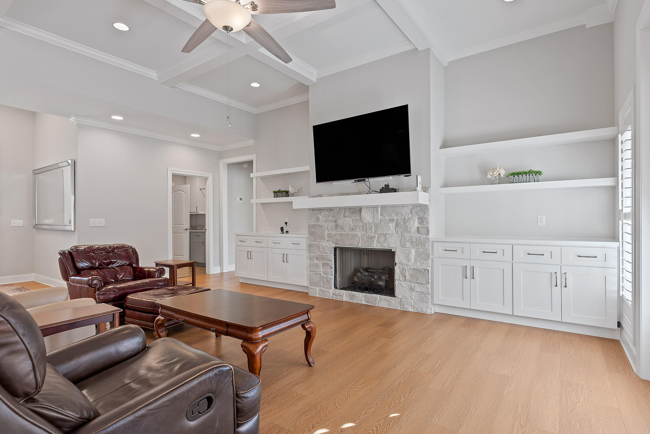 8229 Hixson Springs Road, Signal Mountain, Tennessee image 5