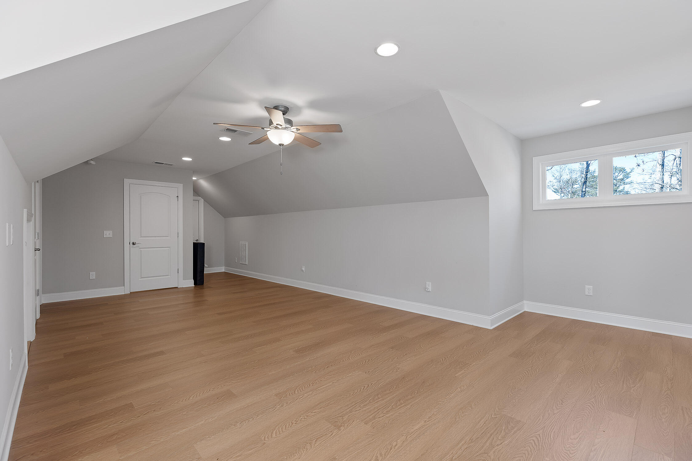 8229 Hixson Springs Road, Signal Mountain, Tennessee image 33