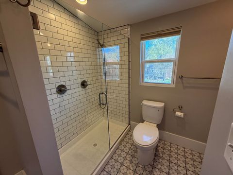 Tiny photo for 206 Eveningside Drive, Chattanooga, TN 37404 (MLS # 1530553)