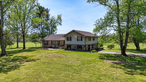 Homes For Sale - 487 Hackworth Road<br/> Whitwell, TN 37397