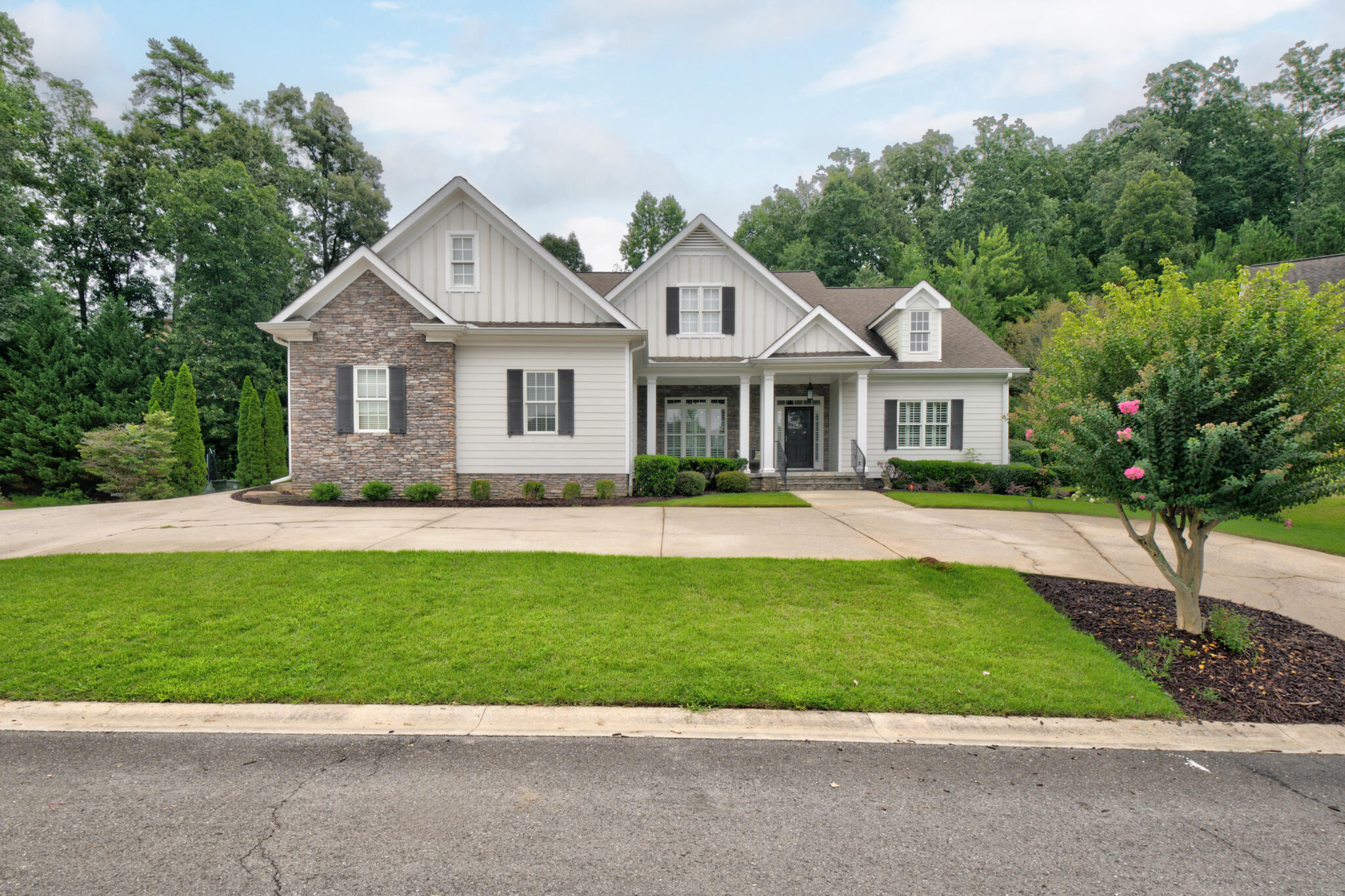 1803 St Ives Place, Dalton, Georgia image 1