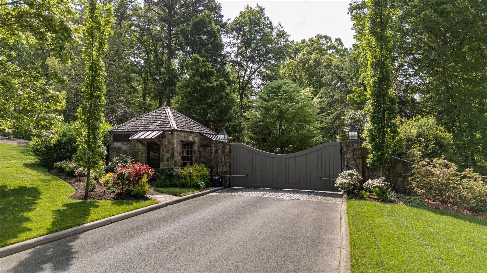 115 Tremolat Lane, Cleveland, Tennessee image 2