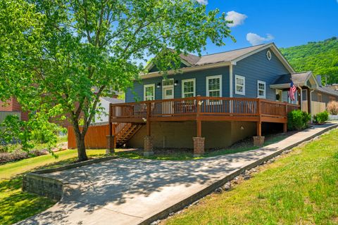 Photo of 4621 Virginia Avenue, Chattanooga, TN 37409 (MLS # 1533474)