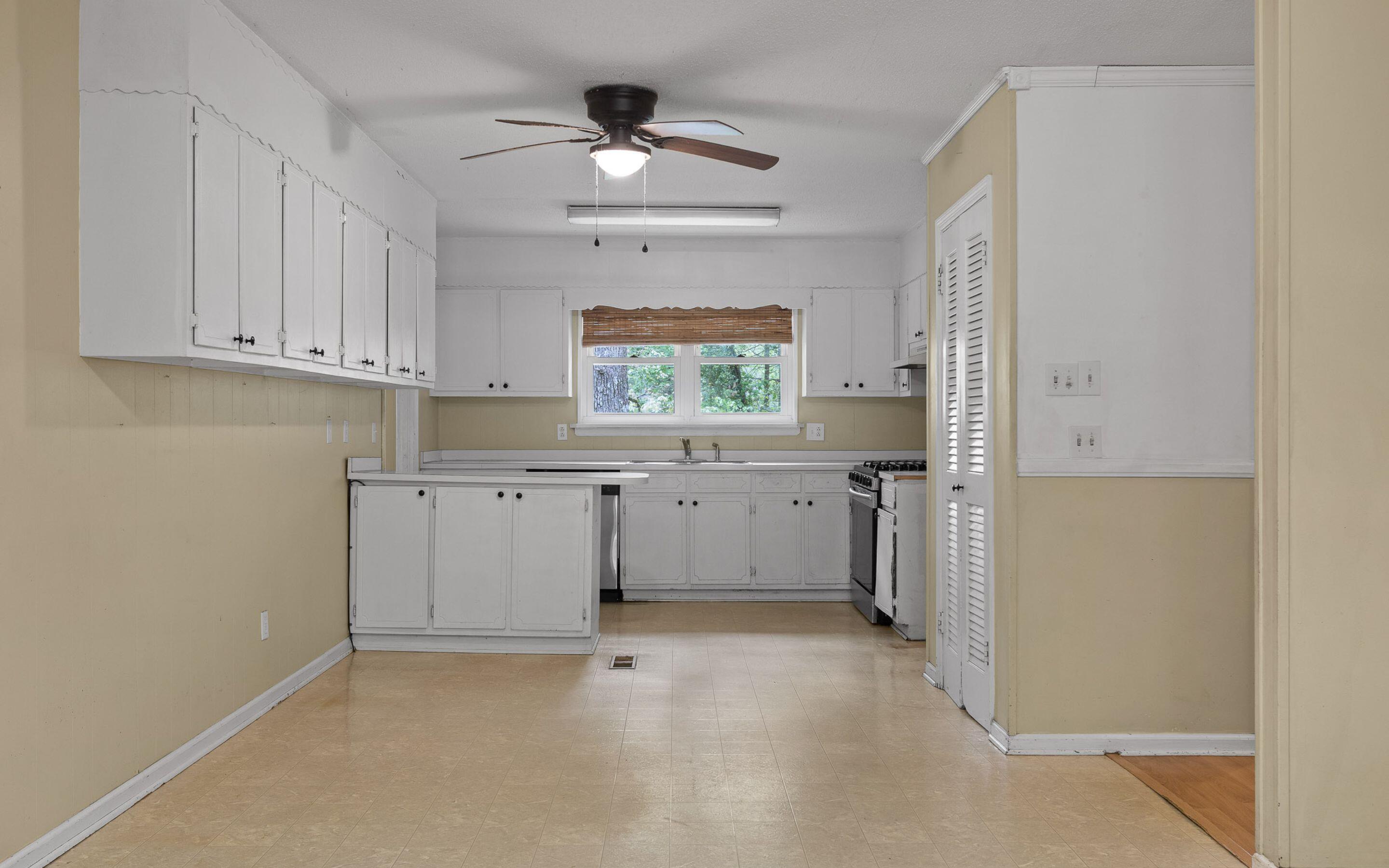 609 Albert Road, Signal Mountain, Tennessee image 10