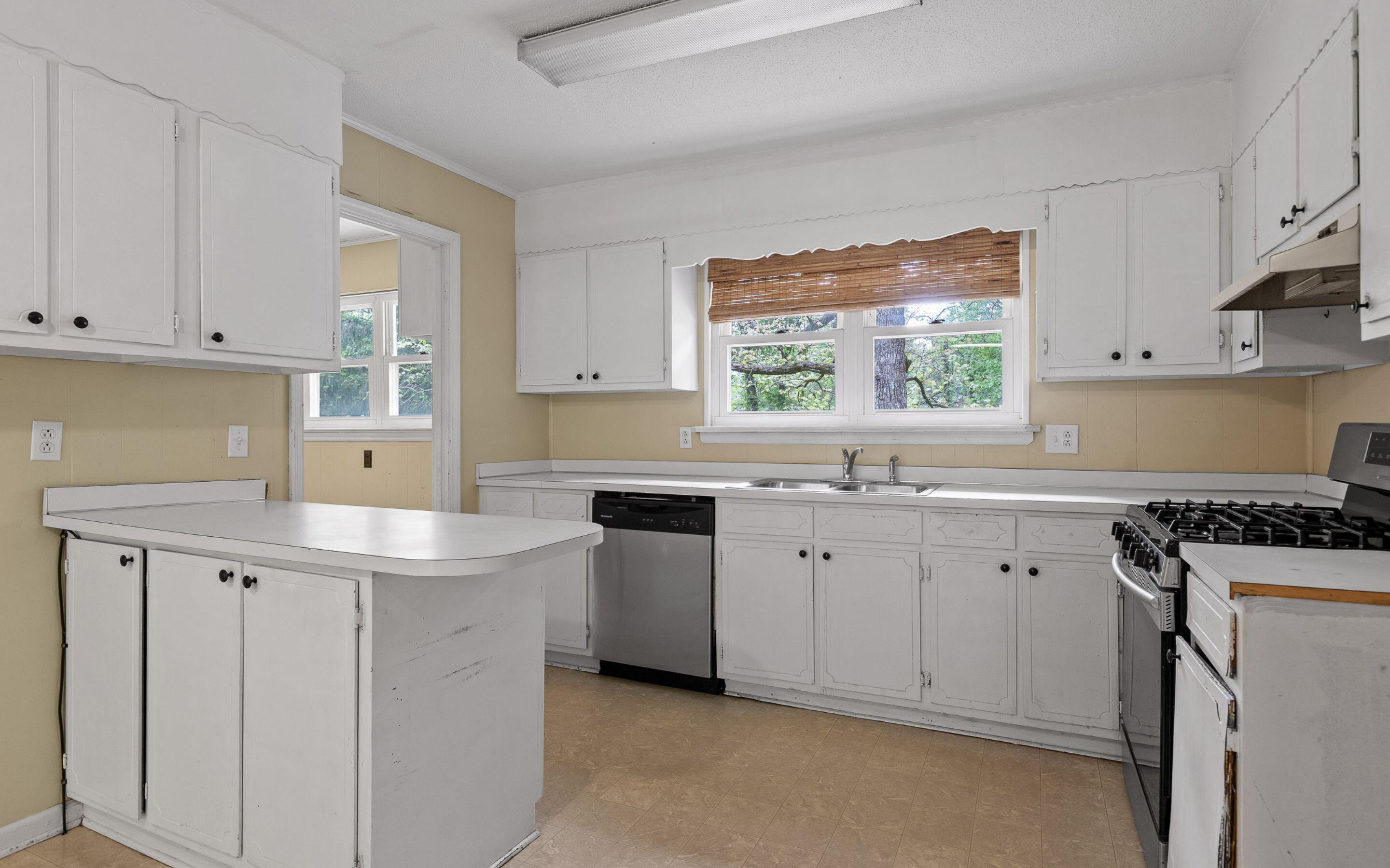 609 Albert Road, Signal Mountain, Tennessee image 11