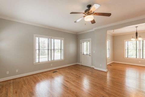 Tiny photo for 515 E 18th Street, Chattanooga, TN 37408 (MLS # 1530689)