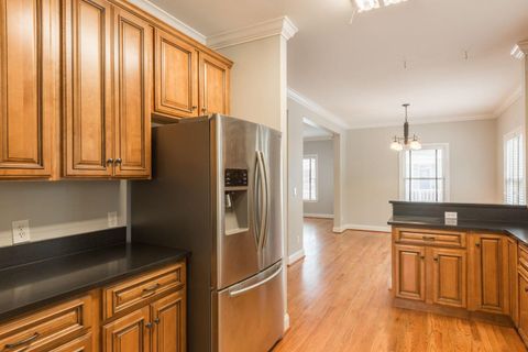 Tiny photo for 515 E 18th Street, Chattanooga, TN 37408 (MLS # 1530689)