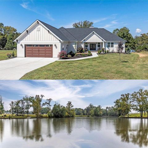 Photo of 340 Melrose Place, Dayton, TN 37321 (MLS # 1520995)