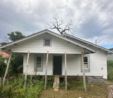 Photo of 509 W Gordon Avenue, Rossville, GA 30741 (MLS # 1516375)