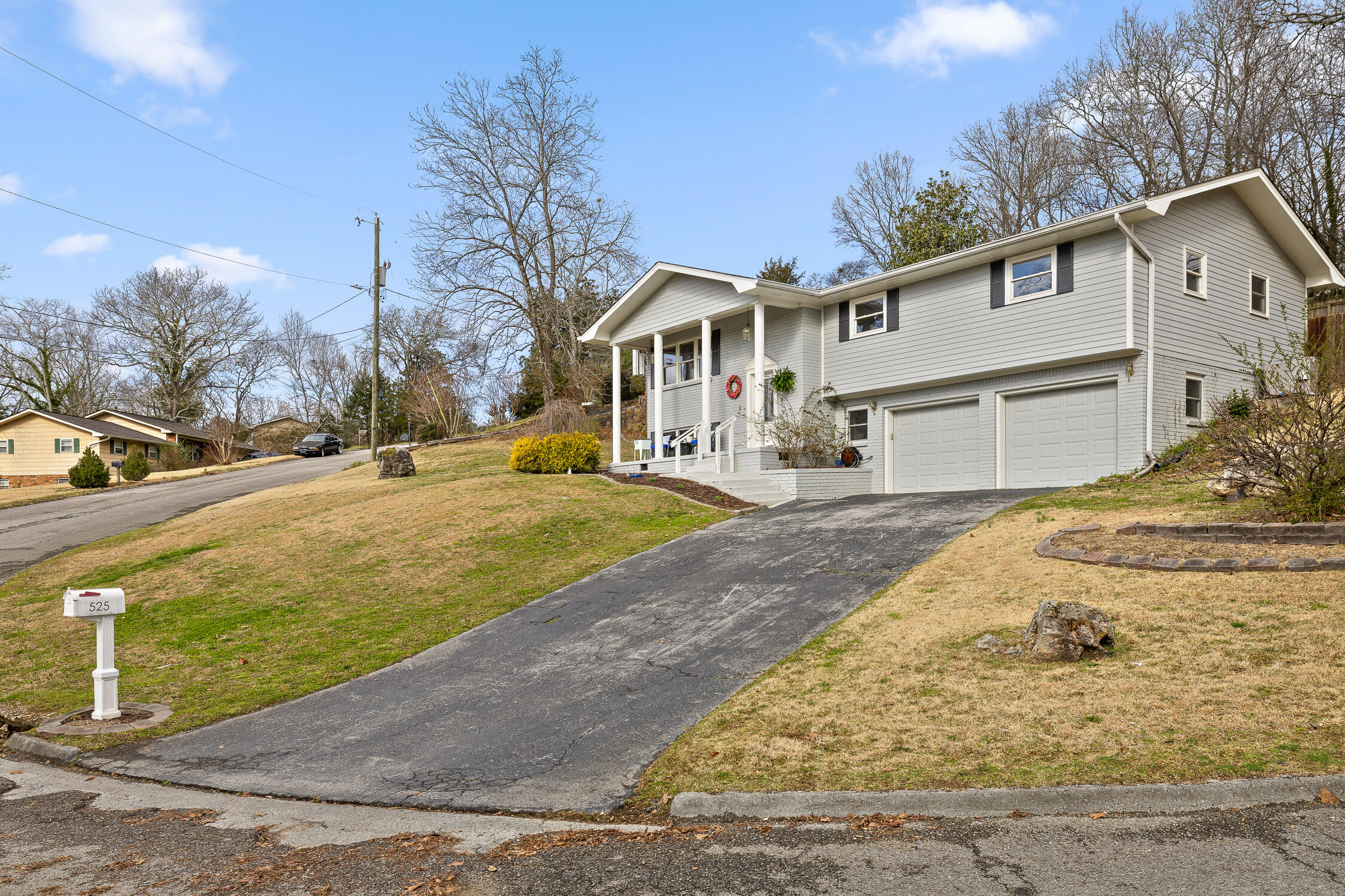 Hixson, Tennessee 37343, United States, 3 Bedrooms Bedrooms, ,2 BathroomsBathrooms,Residential,Contingent,84374