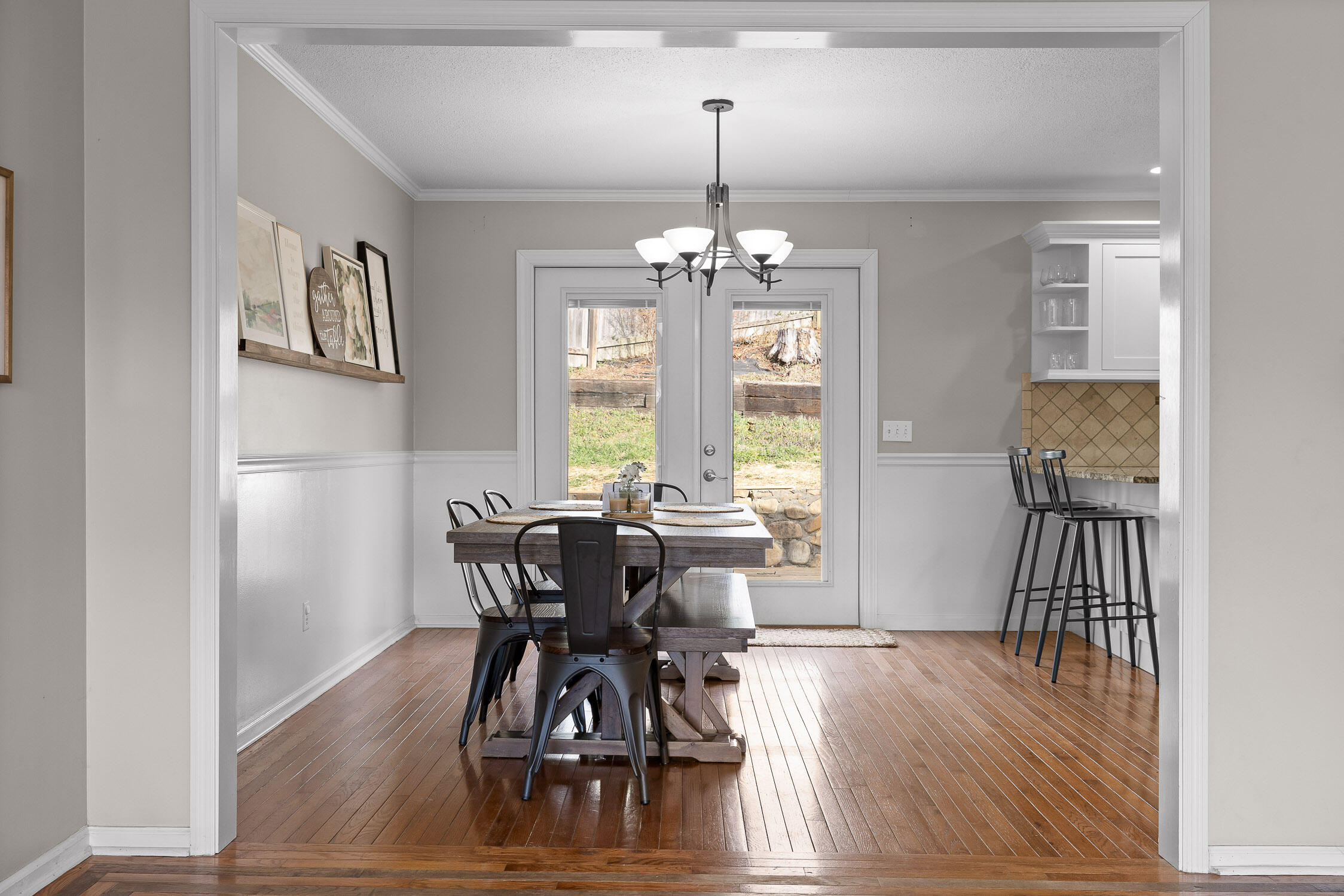 Hixson, Tennessee 37343, United States, 3 Bedrooms Bedrooms, ,2 BathroomsBathrooms,Residential,Contingent,84374