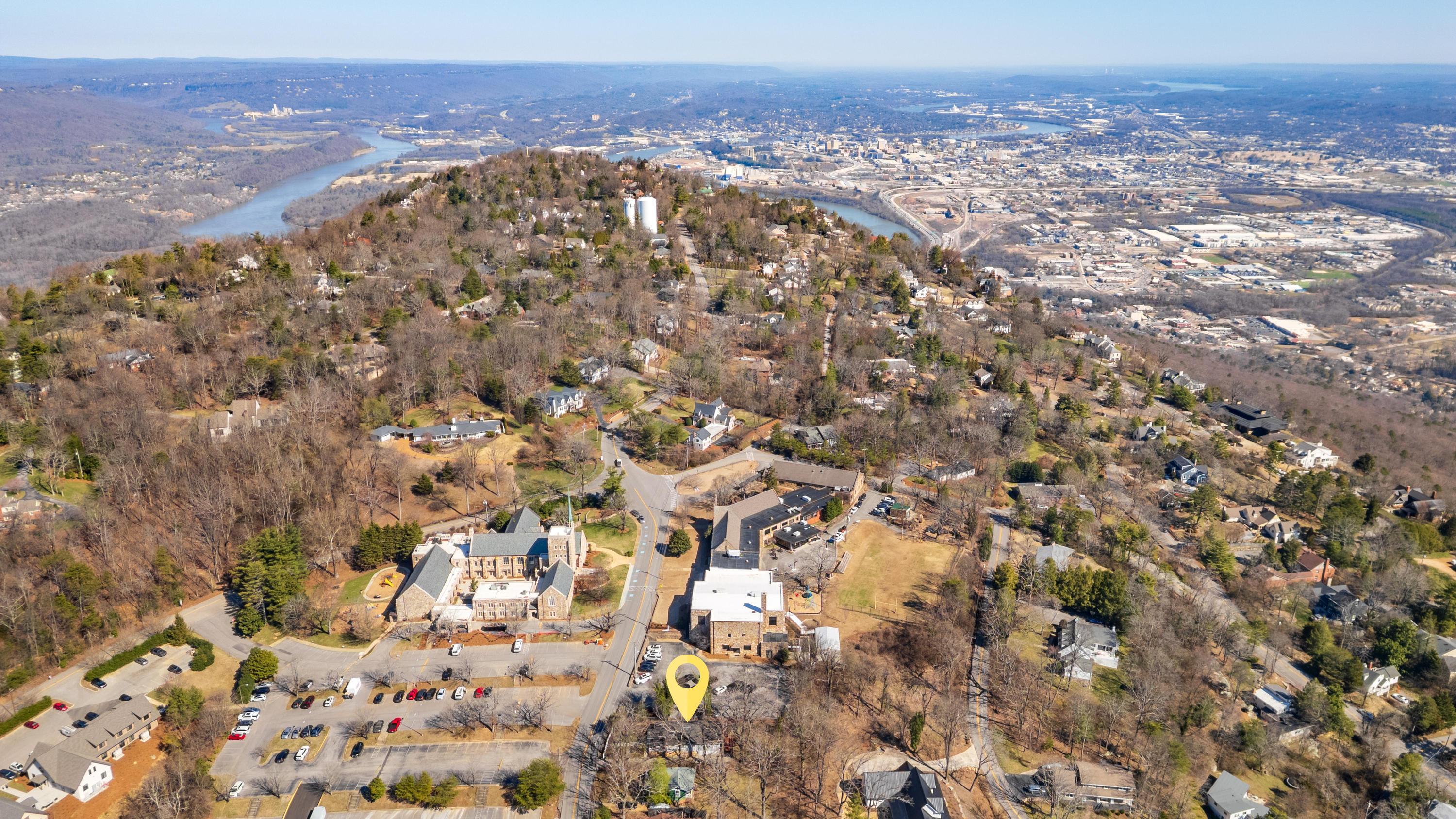 309 N Bragg Avenue, Lookout Mountain, Tennessee image 27
