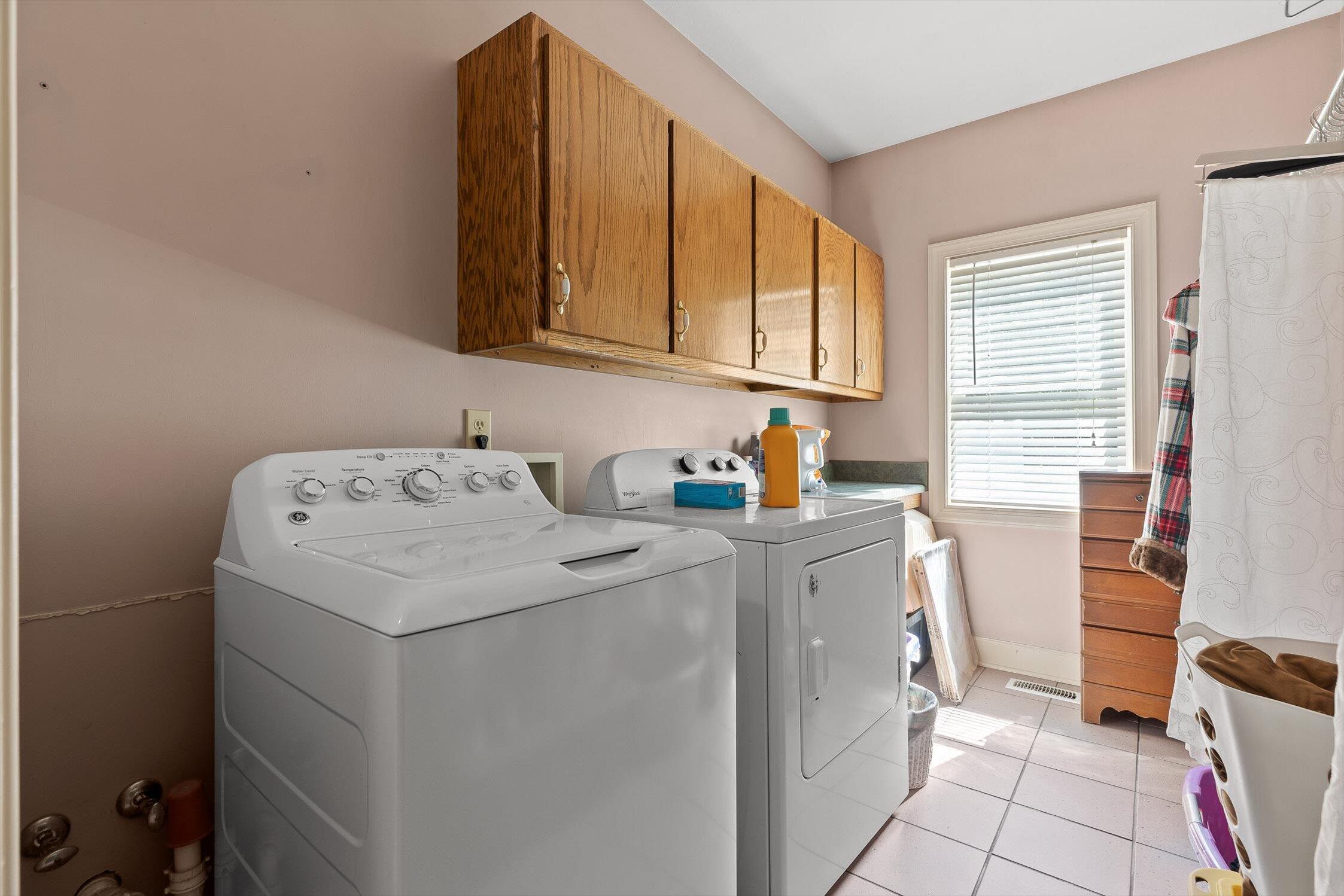 Dayton, Tennessee 37321, United States, 3 Bedrooms Bedrooms, ,3 BathroomsBathrooms,Residential,Active,164489