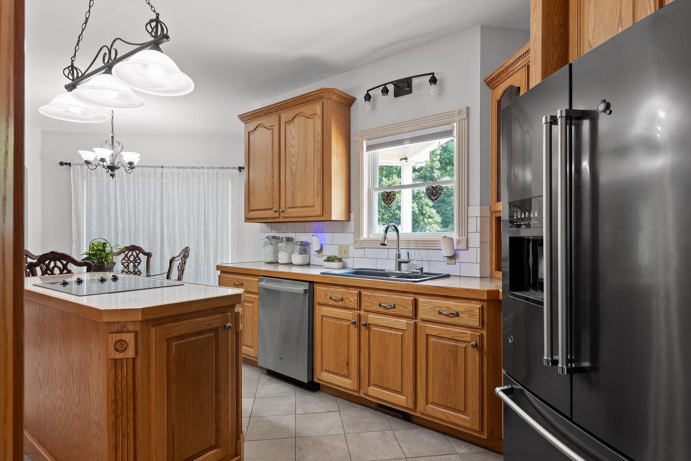 Dayton, Tennessee 37321, United States, 3 Bedrooms Bedrooms, ,3 BathroomsBathrooms,Residential,Active,164489