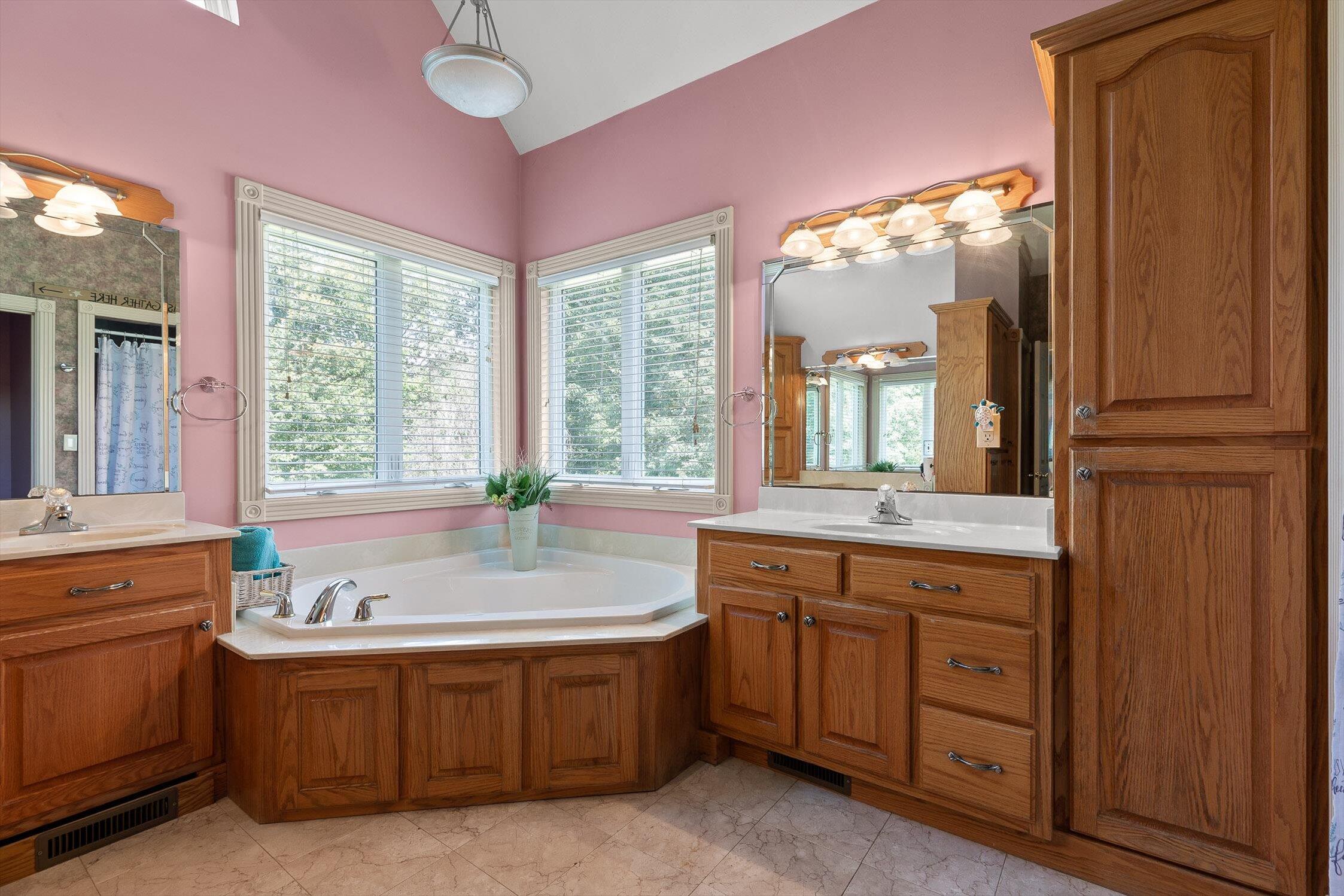 Dayton, Tennessee 37321, United States, 3 Bedrooms Bedrooms, ,3 BathroomsBathrooms,Residential,Active,164489