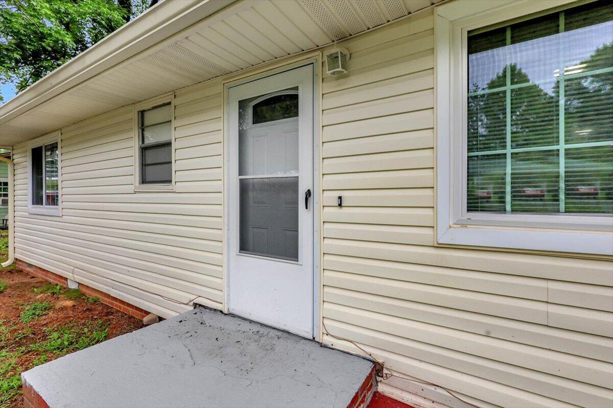 118 Revina Drive, Dalton, Georgia image 4