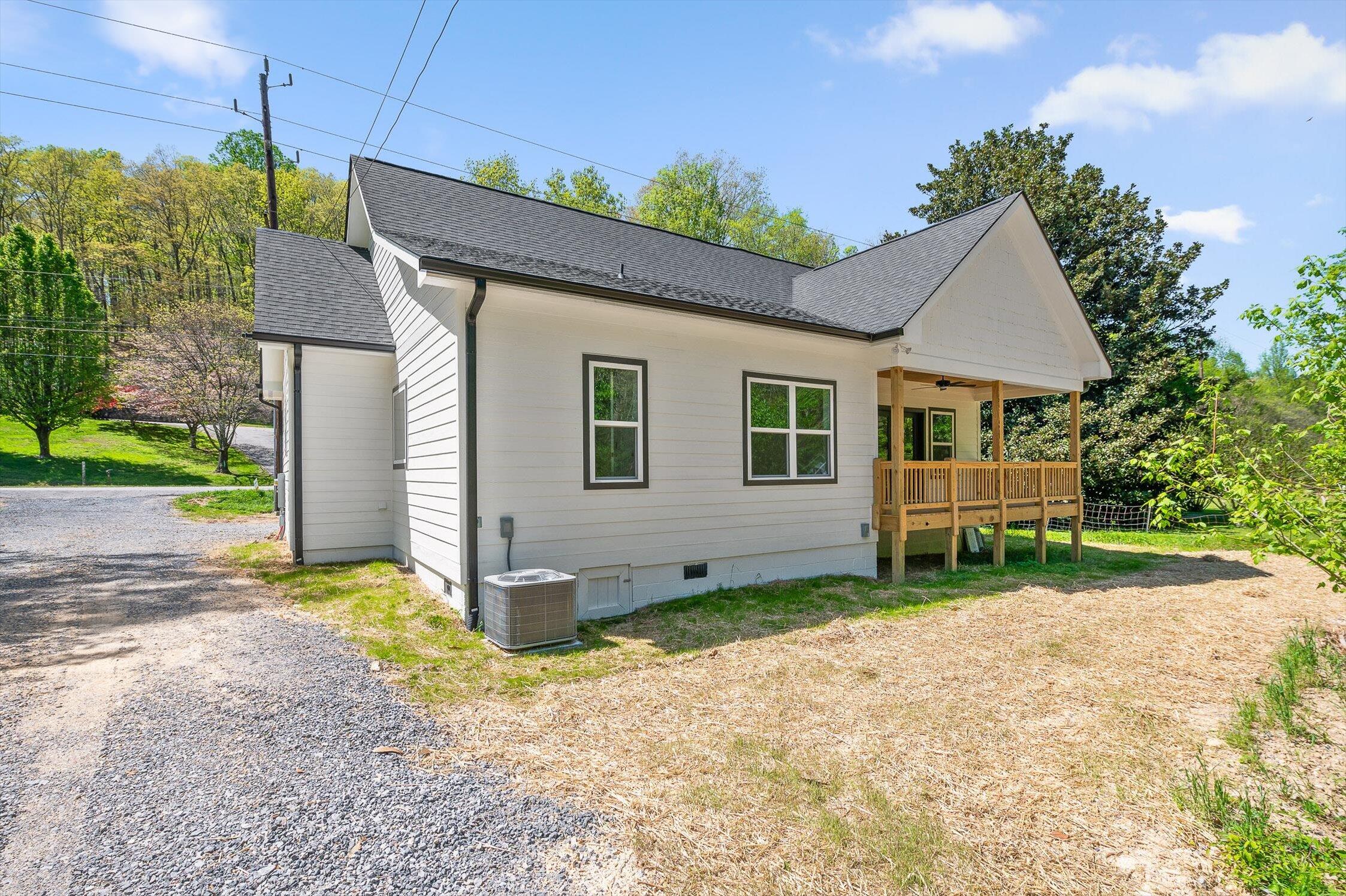 Soddy Daisy, Tennessee 37379, United States, 3 Bedrooms Bedrooms, ,2 BathroomsBathrooms,Residential,Active,108378