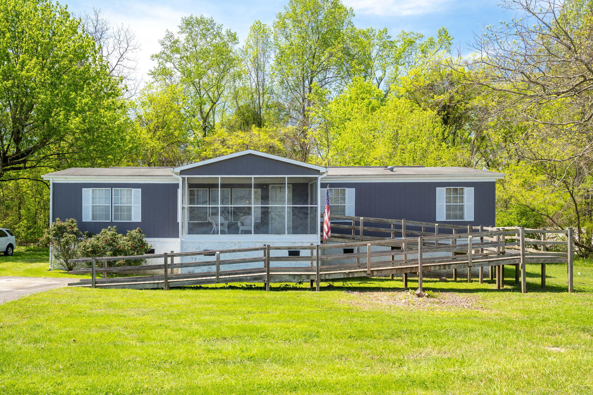 191 Depot Street, Soddy Daisy, Tennessee image 1