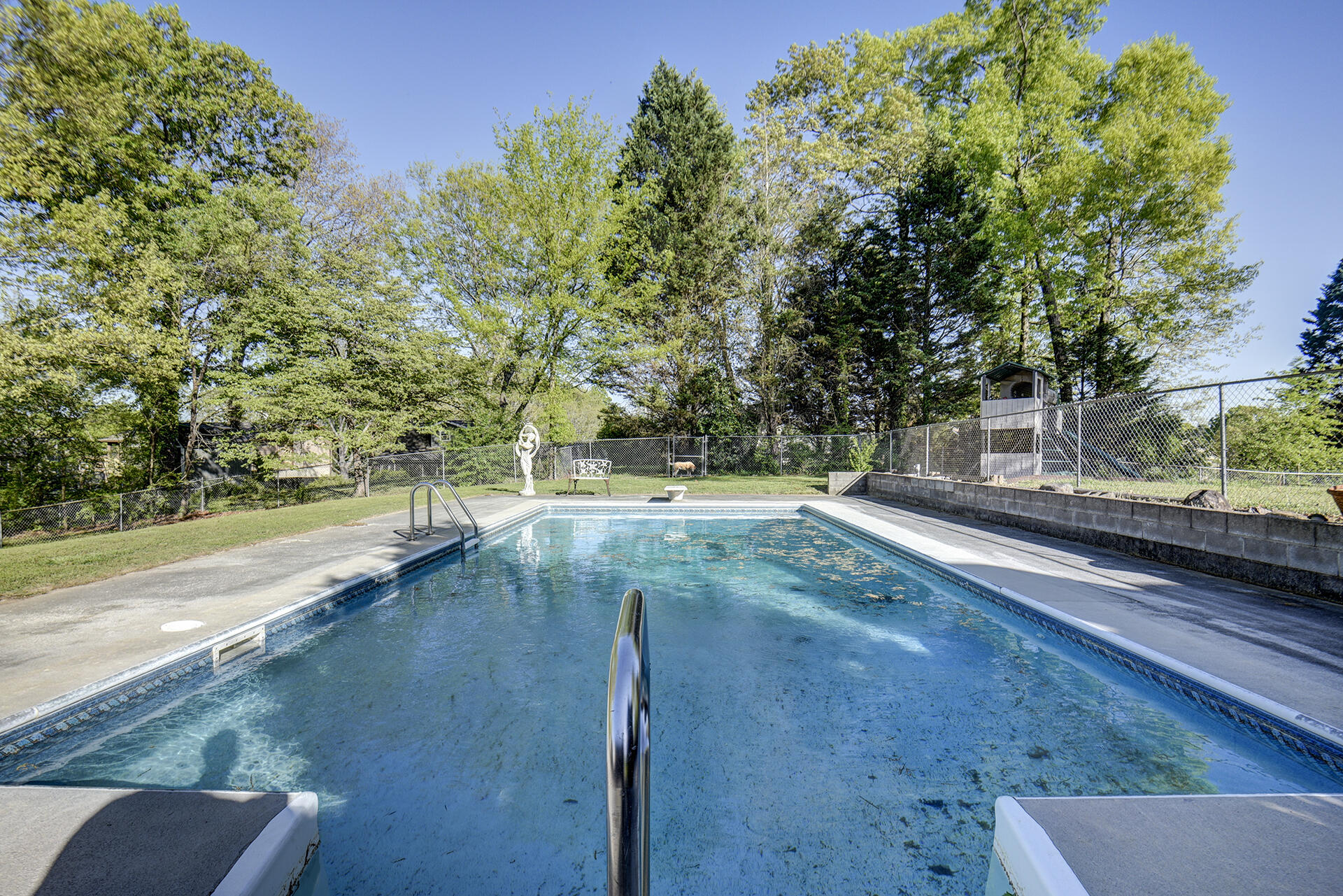 8121 Blue Spruce Drive, Hixson, Tennessee image 32