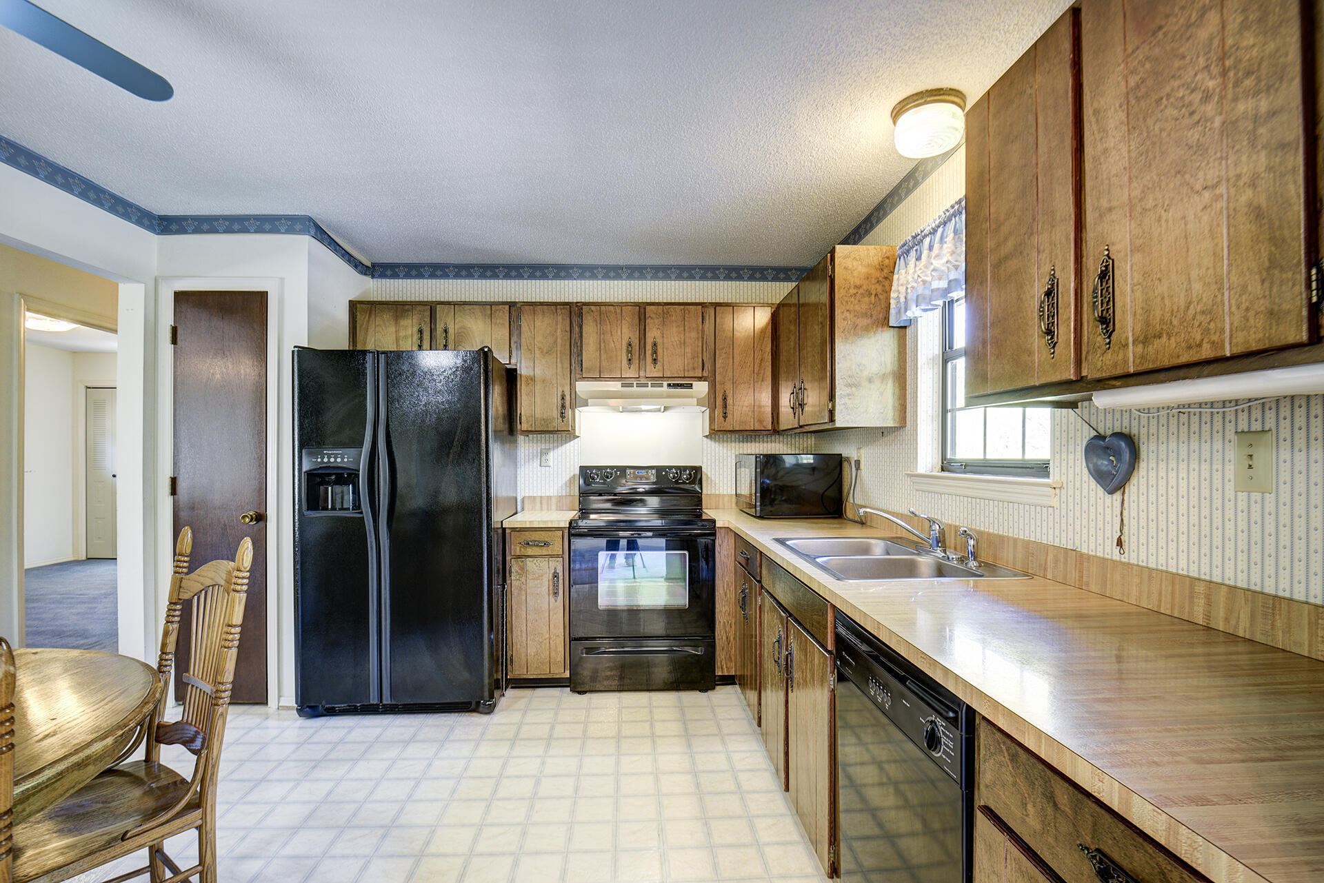 8121 Blue Spruce Drive, Hixson, Tennessee image 7