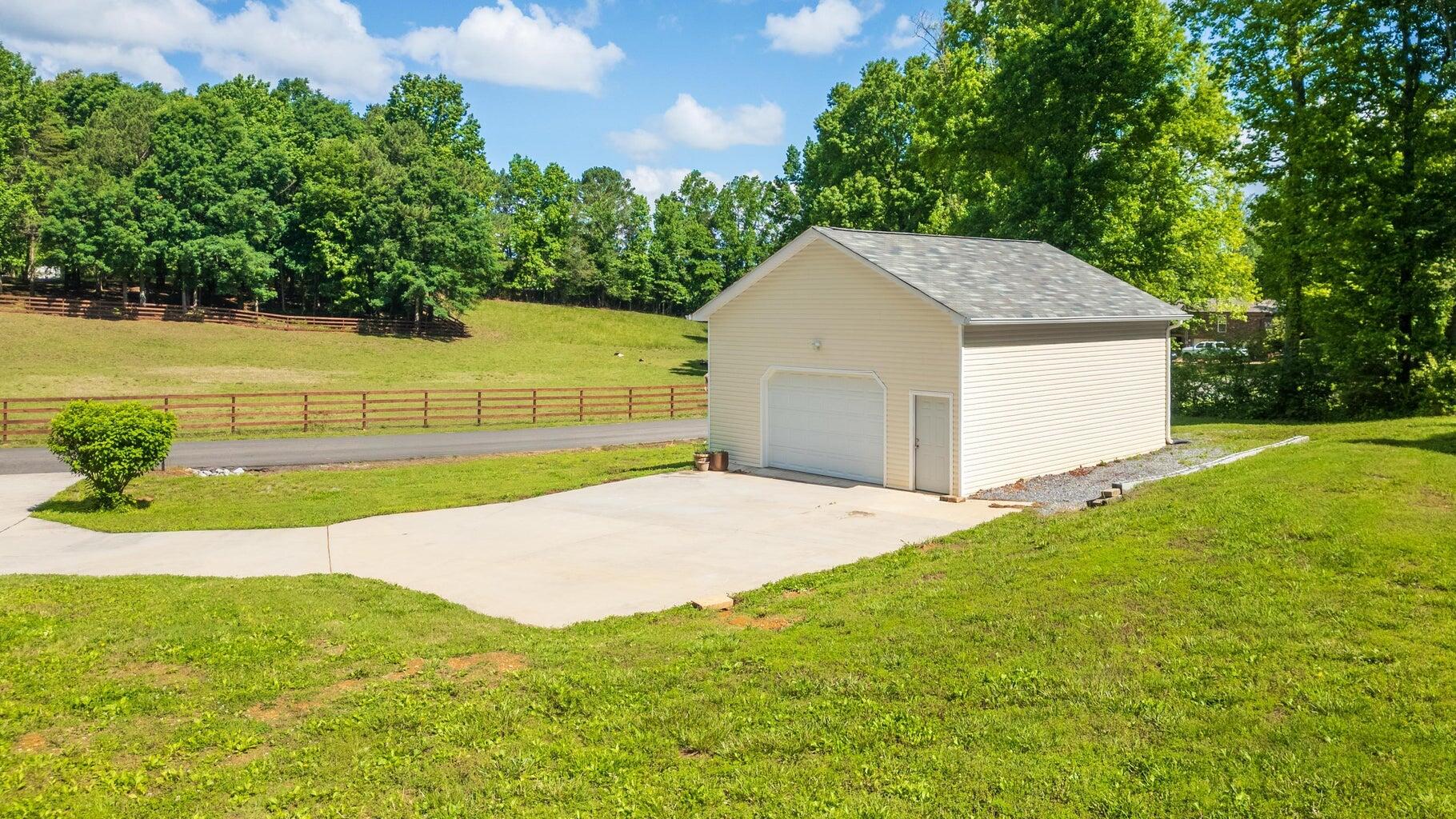 3739 Varnell Lane, Cleveland, Tennessee image 3