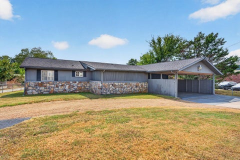 Photo of 2060 Hamill Road, Hixson, TN 37343 (MLS # 1543047)