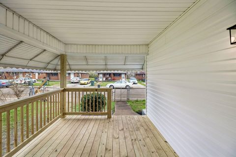 Tiny photo for 1009 N Hawthorne Street, Chattanooga, TN 37406 (MLS # 1529840)