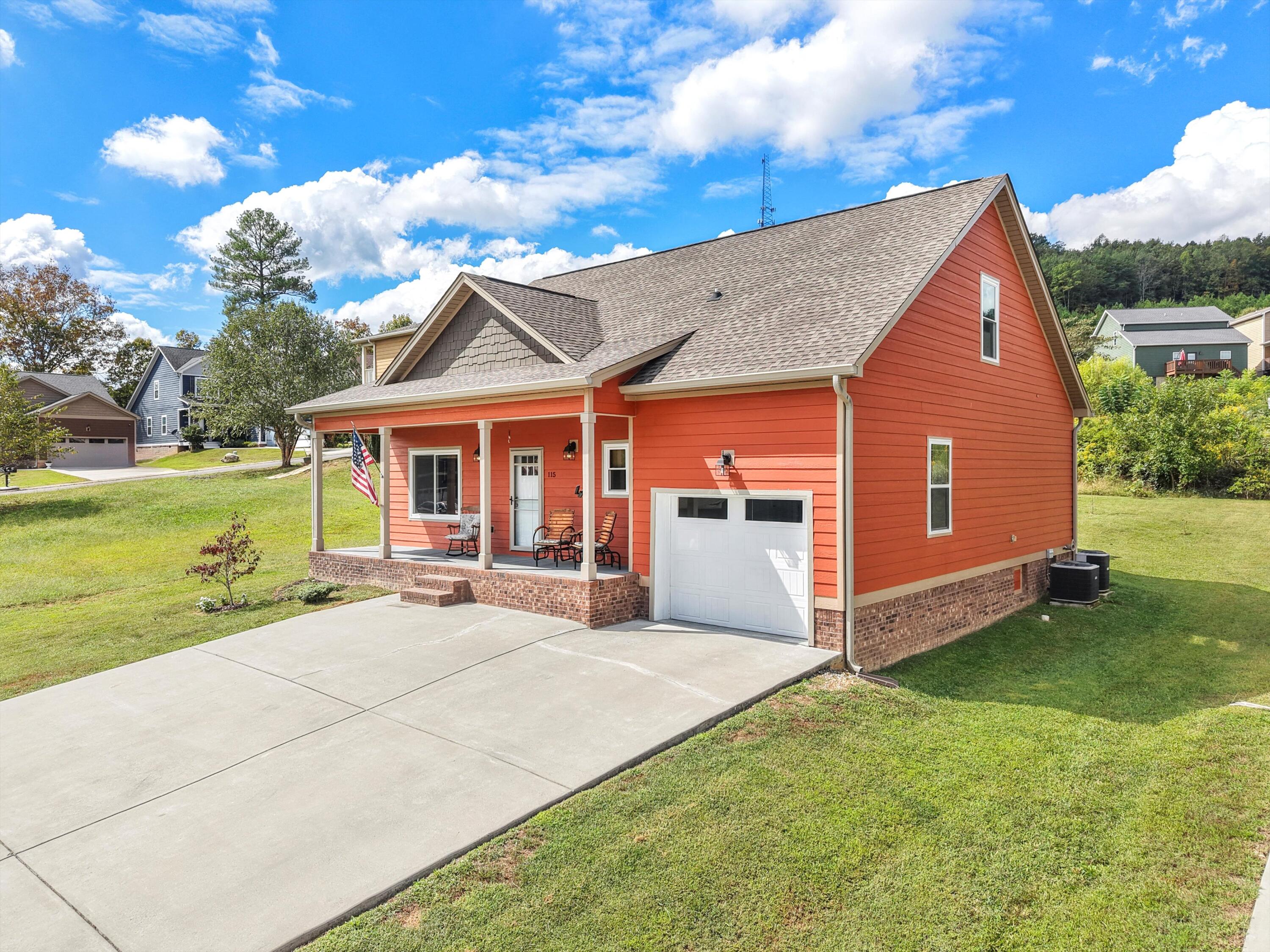 115 Winesap Way SW
