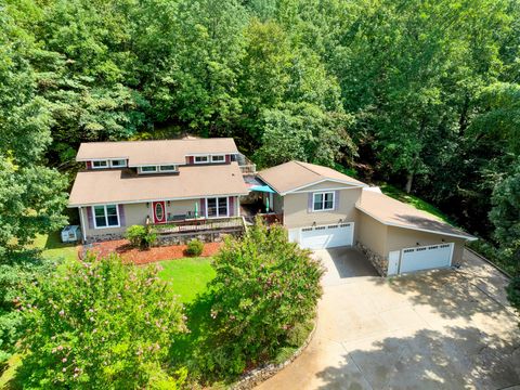 Photo of 1028 N Runyan Drive, Chattanooga, TN 37405 (MLS # 1518389)