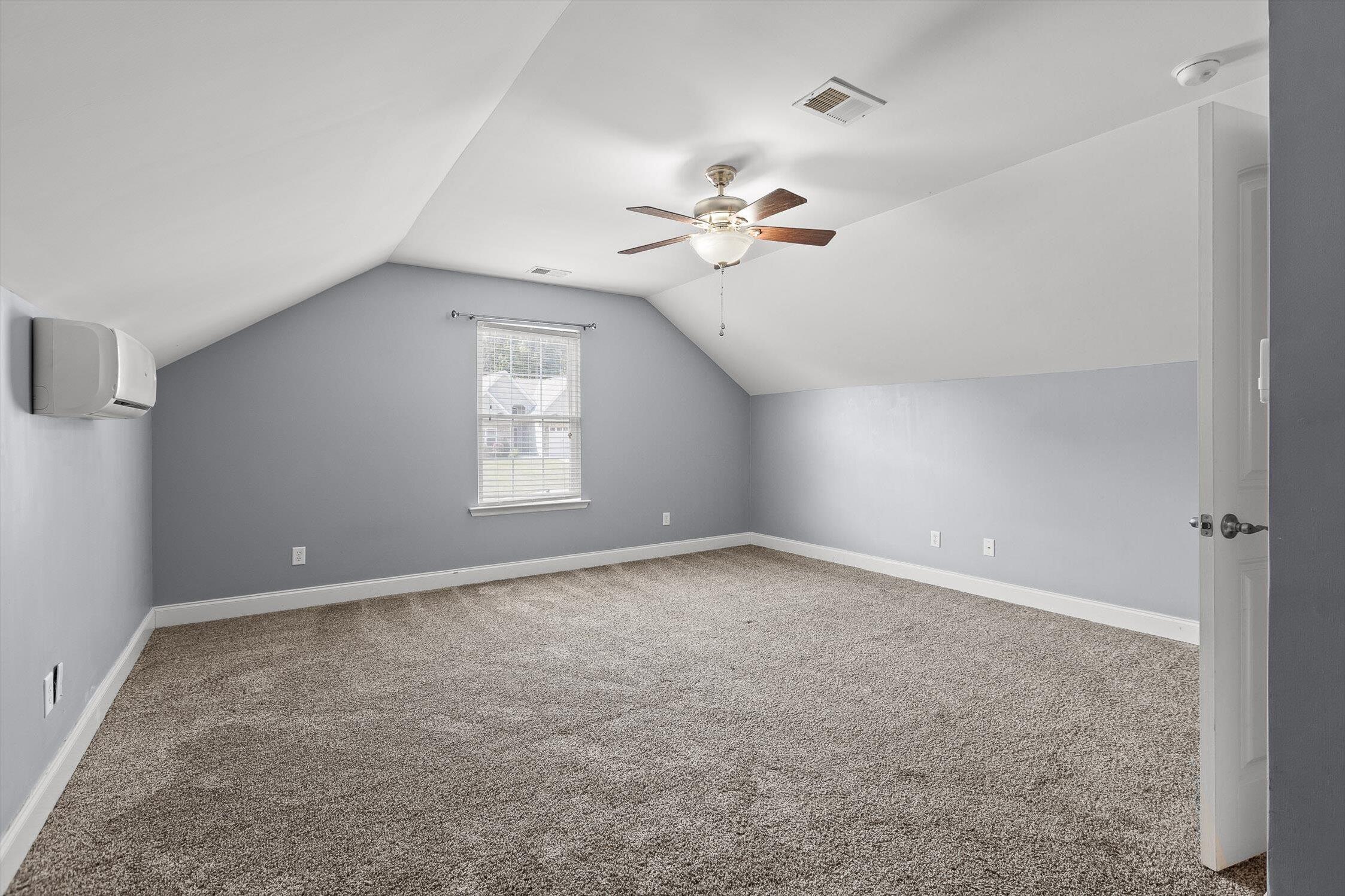 Chattanooga, Tennessee 37421, United States, 4 Bedrooms Bedrooms, ,2 BathroomsBathrooms,Residential,Pending,202807