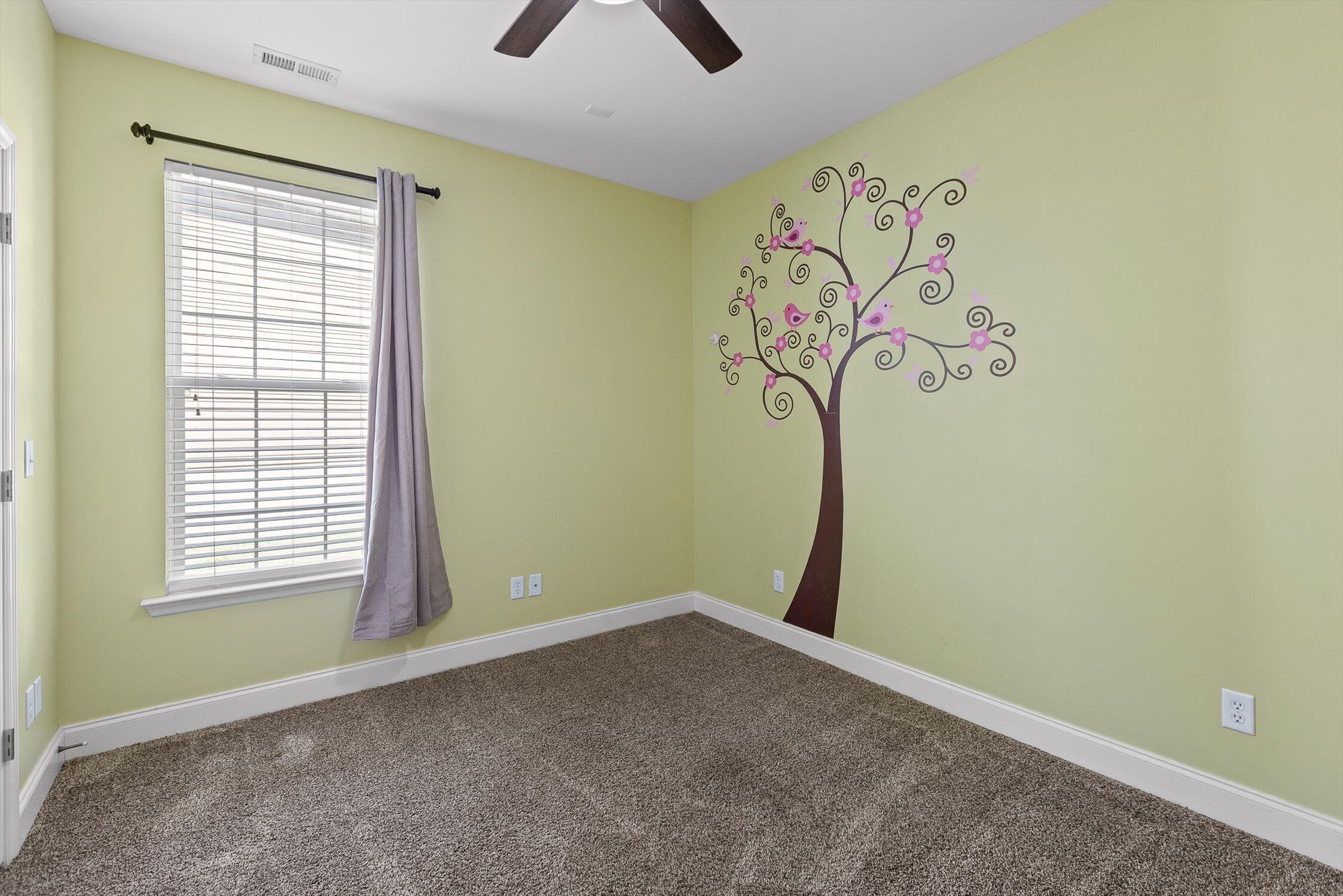 Chattanooga, Tennessee 37421, United States, 4 Bedrooms Bedrooms, ,2 BathroomsBathrooms,Residential,Pending,202807