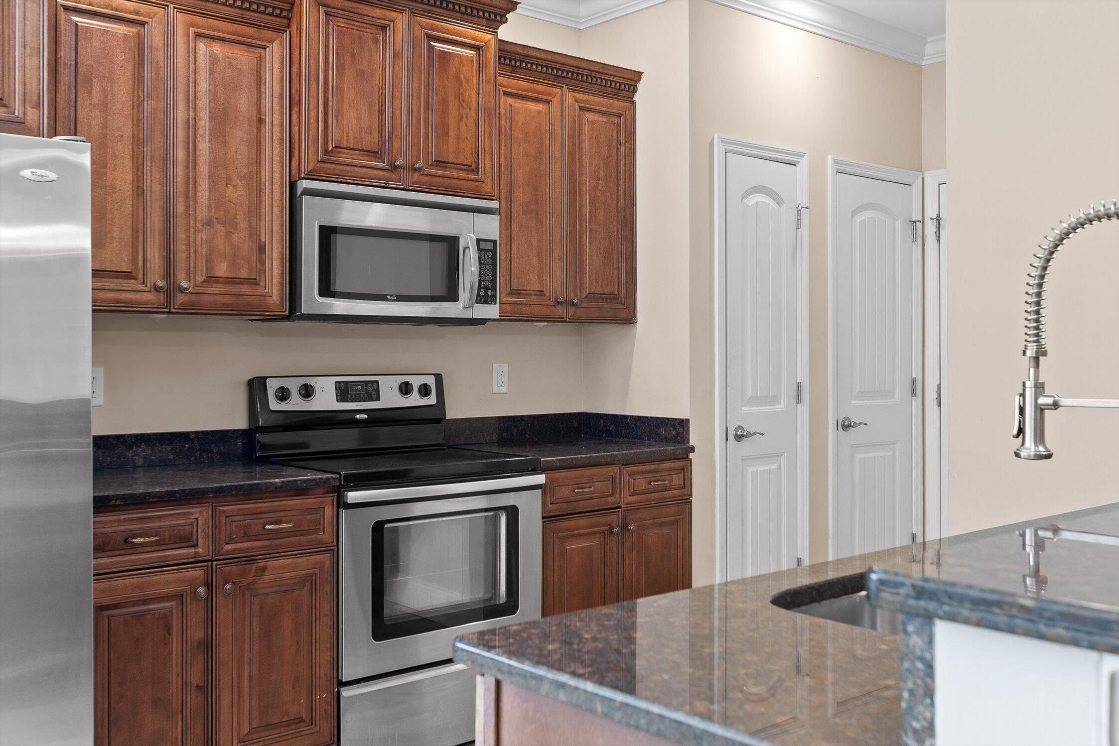 Chattanooga, Tennessee 37421, United States, 4 Bedrooms Bedrooms, ,2 BathroomsBathrooms,Residential,Pending,202807