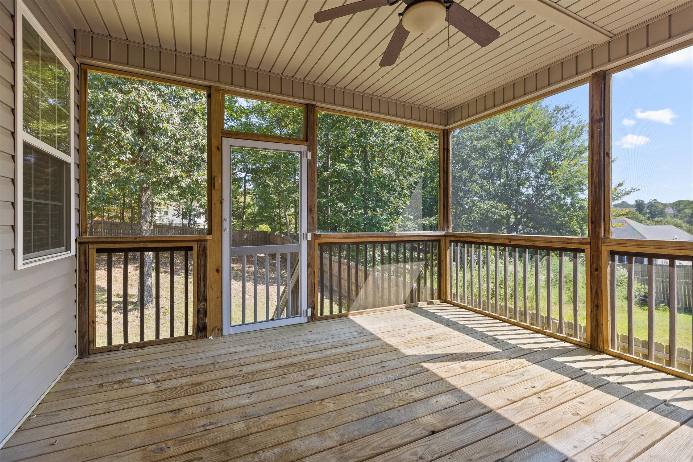 Chattanooga, Tennessee 37421, United States, 4 Bedrooms Bedrooms, ,2 BathroomsBathrooms,Residential,Pending,202807