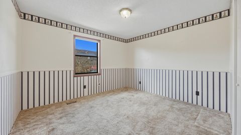 Tiny photo for 568 S Elm Street, Whitwell, TN 37397 (MLS # 1529414)