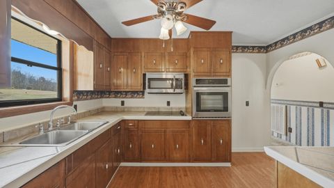 Tiny photo for 568 S Elm Street, Whitwell, TN 37397 (MLS # 1529414)