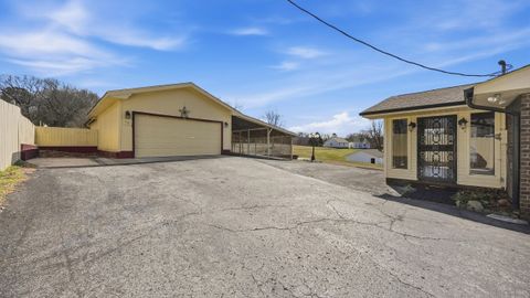 Tiny photo for 568 S Elm Street, Whitwell, TN 37397 (MLS # 1529414)