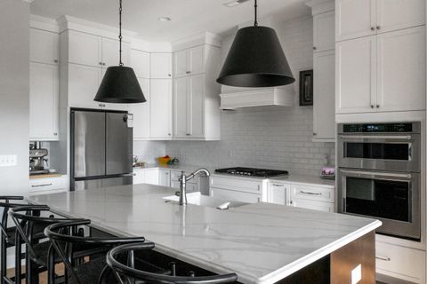 Tiny photo for 1817 Notting Hill, Chattanooga, TN 37405 (MLS # 1530866)