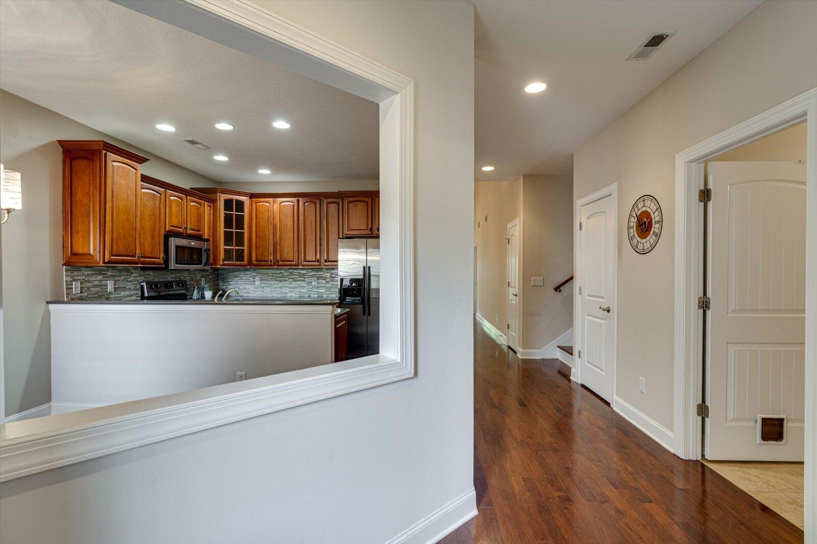 5414 Mandarin Circle