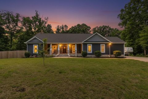 215 Red Oak Ridge Drive Chickamauga GA 30707