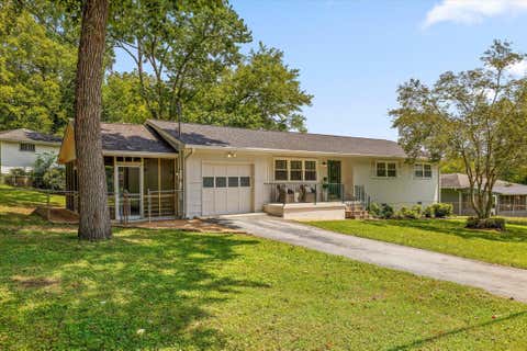 Photo of 225 Greenleaf Street, Chattanooga, TN 37415 (MLS # 1541287)