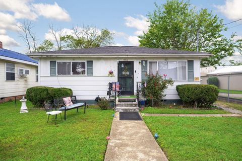 Photo of 2815 3rd Avenue, Chattanooga, TN 37407 (MLS # 1530064)