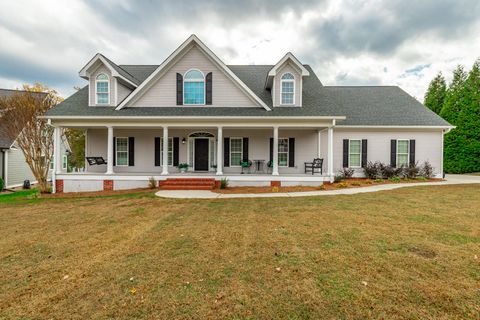 Photo of 232 E Tennant Circle, Chickamauga, GA 30707 (MLS # 1523701)