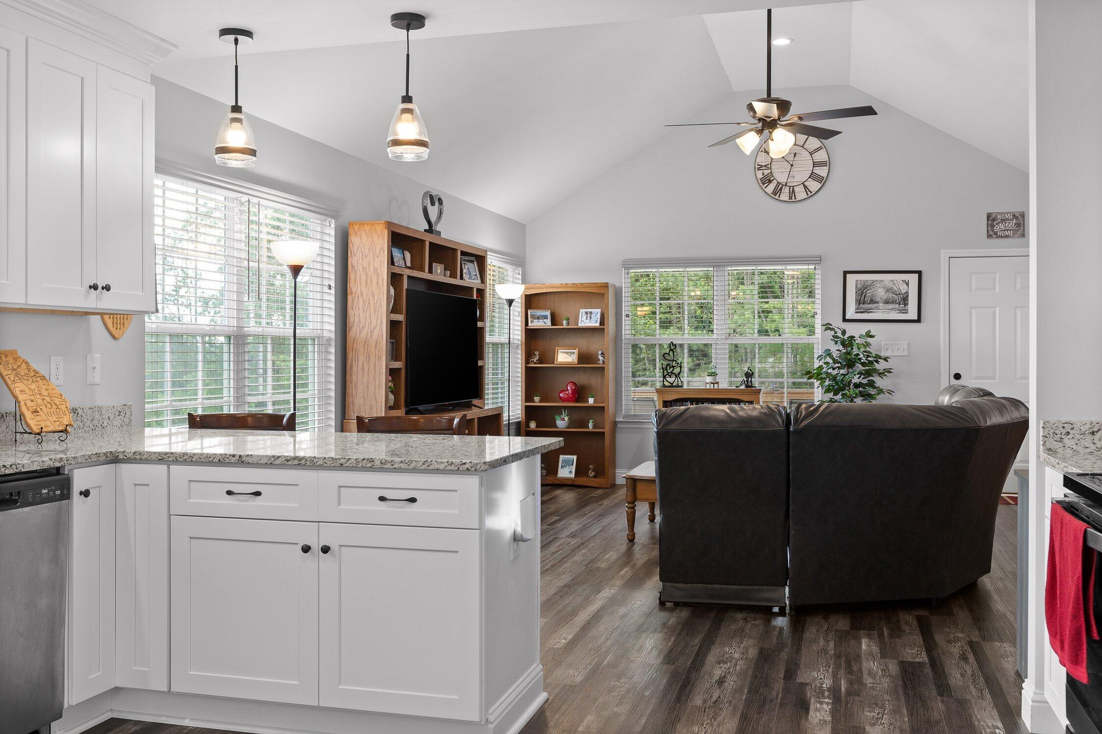 1008 Durgan Place, Dalton, Georgia image 36