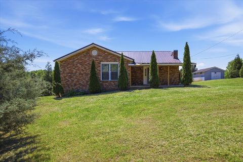 Photo of 707 Cherokee Trail, Rossville, GA 30741 (MLS # 1533768)