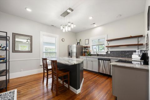 Tiny photo for 513 W Bell Avenue, Chattanooga, TN 37405 (MLS # 1525989)